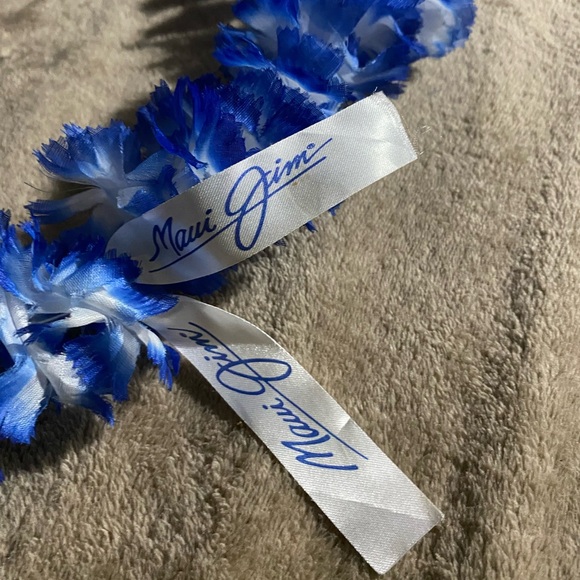 Maui Jim lei - Picture 4 of 5